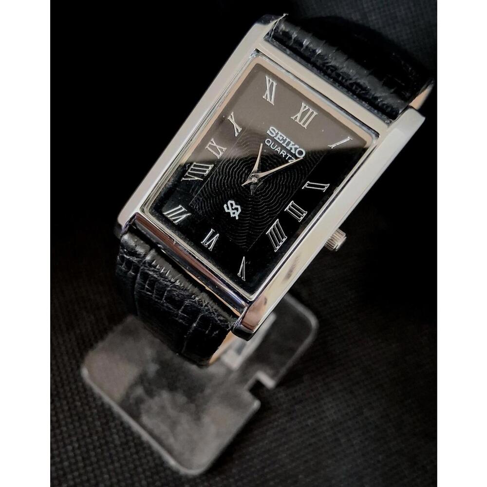 Men's Vintage Seiko Tank‎ Leather Wrist Watch RARE